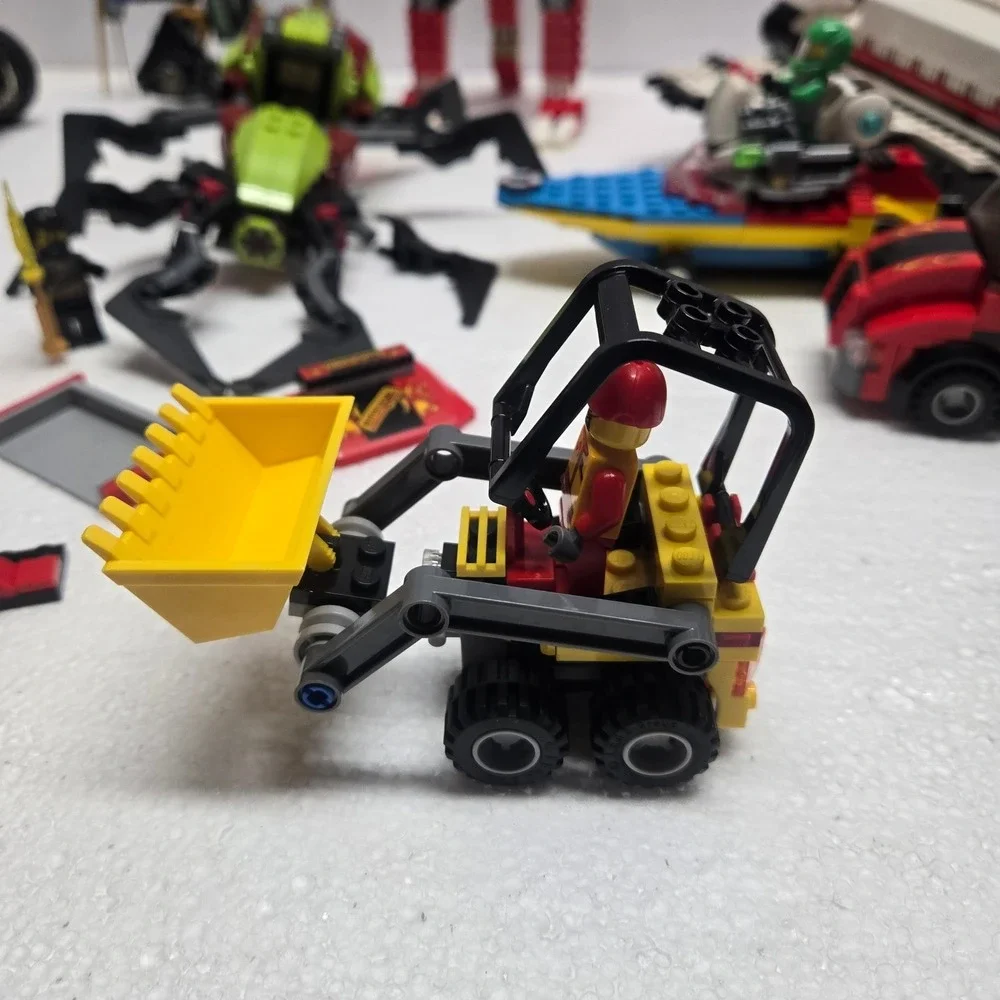 LEGO & Building Toy‎ Lot - Star Wars, Ninjago, City Space Shuttle & More!